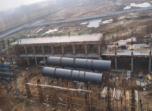 2021年3月26日，龍睿公司肇州10萬噸有機肥施工現(xiàn)場。