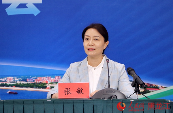 黑河市文化廣電和旅游局副局長張敏。人民網 張哲鑫攝