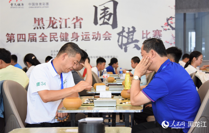 圍棋比賽現(xiàn)場。人民網(wǎng)記者 蘇靖剛攝
