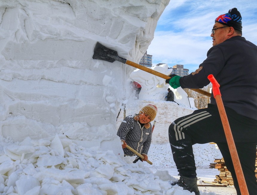 佳木斯市“冰雪大世界”緊鑼密鼓建設中