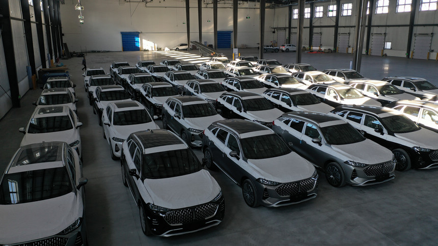 黑龍江首列國(guó)產(chǎn)新能源商品汽車中歐班列啟程