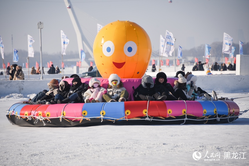 冰天雪地哈爾濱 賞冰樂雪正當時